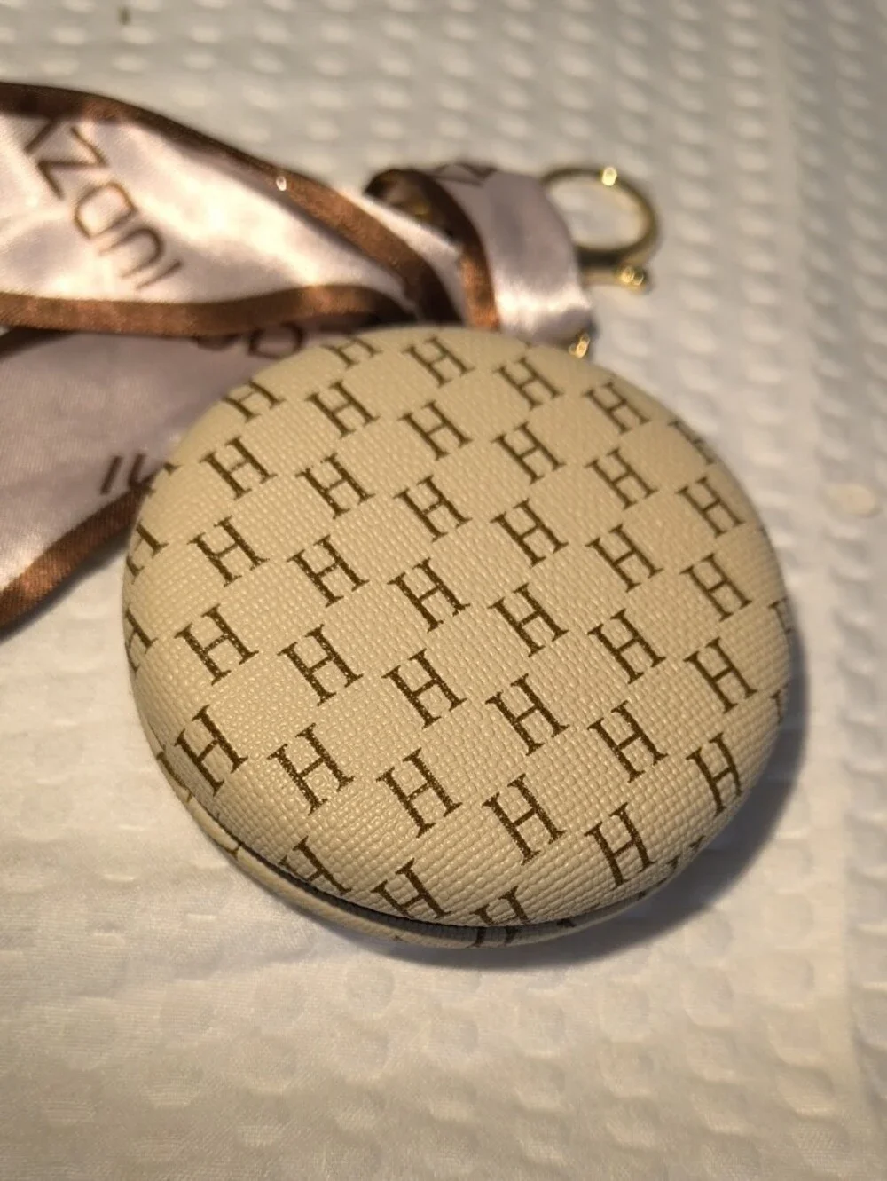 Beige Monogram Round Keychain 3